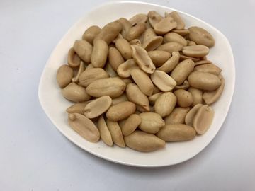Casse-croûte enduit salé d'arachide, texture dure de diverses de vitamines arachides enduites de piments