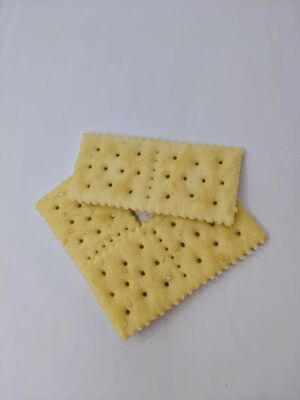 Crackers Soda au sésame sans sucre ajouté - Biscuit fermenté Clean Label à la farine de blé complet