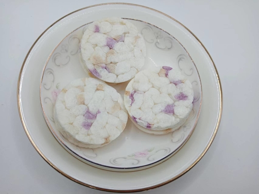 Des biscuits de riz remplis de riz