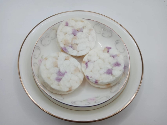Des biscuits de riz remplis de riz