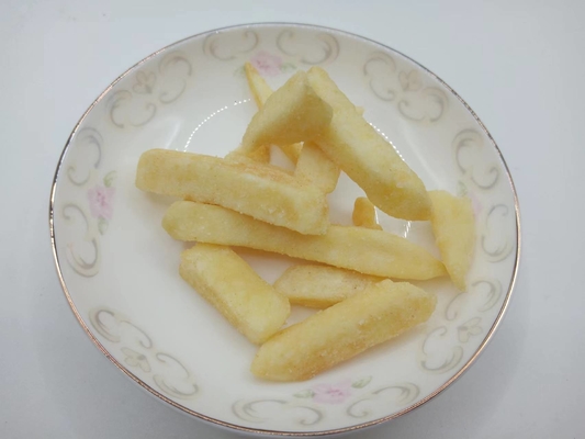 Frites crues coupées aromatisées à l'oignon