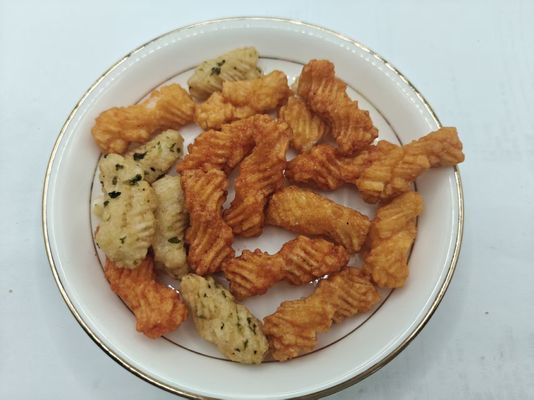 Craquelins de riz mélangés à la fusion de saveurs d'algues et de sauce soja
