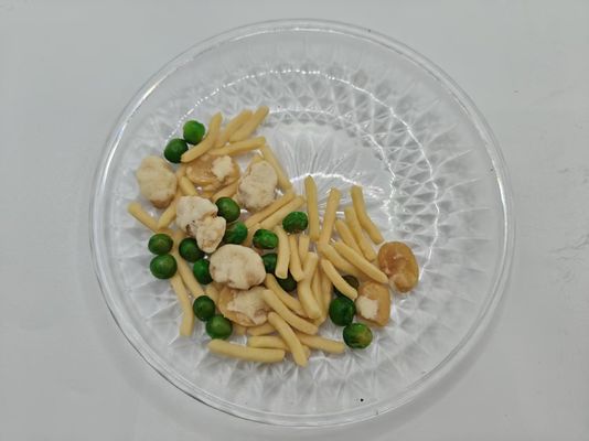 Snack à base de crevettes et de haricots cuits au sel
