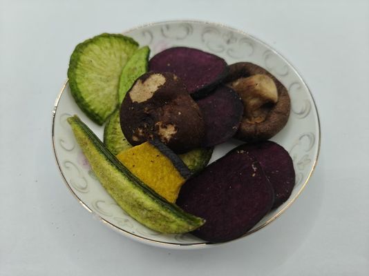 Découvrez la combinaison parfaite d'ingrédients naturels : Noix de macadamia grillées avec le mélange VF VEGE