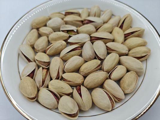 Pistache grillée et salée à la coque