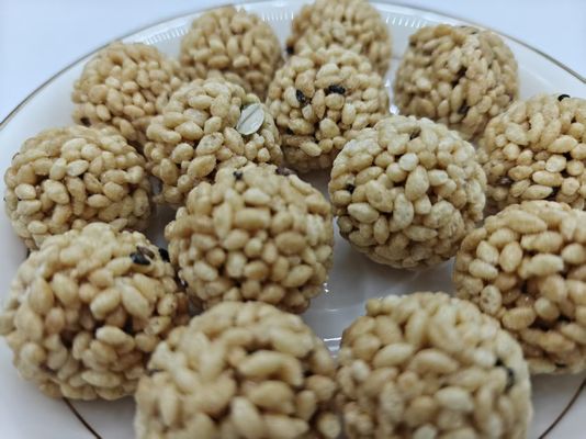 Boules de riz protéinées et aux noix, emballage en vrac