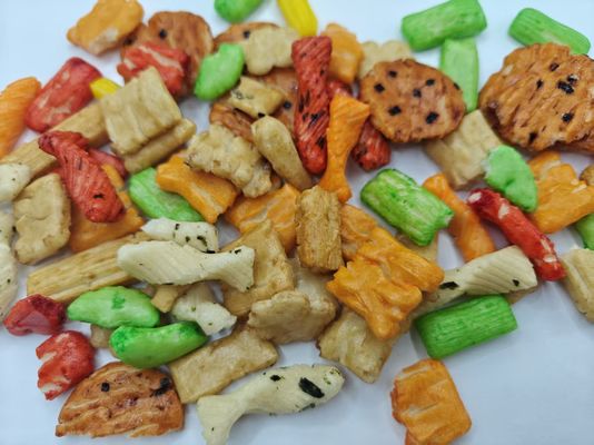 Craquelins de riz mélangés saveurs originales personnalisées, emballage en vrac avec ingrédients à l'huile