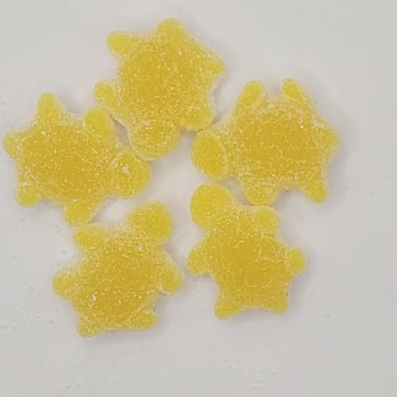 Des bonbons en caoutchouc aux formes colorées, des collations aux saveurs de fruits