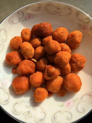 Snack aux cacahuètes Golden Yolk Crunch avec jaune d'œuf salé et saveur épicée en emballage OEM personnalisé