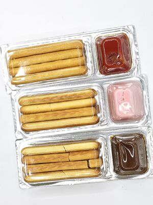 Chips à trempette à la fraise avec de la purée de fraises véritable et des friandises pour boîtes à lunch pour enfants enrichies en calcium et sans OGM