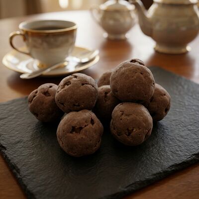 Des boulettes de riz croustillantes au chocolat noir riches en douceur équilibrée - Des collations parfaites au soja
