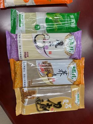 Les nouilles konjac BRC d'épinards de sarrasin sain de cuisine rapide de Vegan ont délivré un certificat