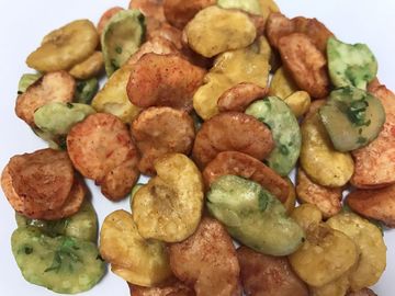 Coloré croustillant mélangé de saveur de cari et d'algue de Fava Broad Bean Chips Spicy