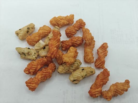 Craquelins de riz mélangés à la fusion de saveurs d'algues et de sauce soja
