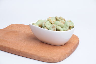 Le wasabi assaisonne croustillant enduit sèche l'échantillon rôti de casse-croûte de fèves disponible